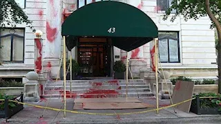 "غزة تموت وأنتم تكذبون".. تخريب منزل رئيس تحرير "نيويورك تايمز"