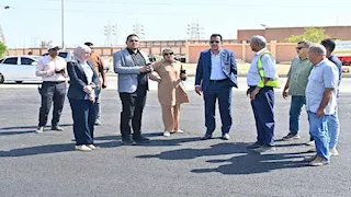 وزير الإسكان يتابع تطوير الطرق والمرافق بالمناطق الصناعية بالعاشر 