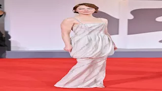 صادمة وكارثية.. 20 صورة لـ أسوأ إطلالات مهرجان فينيسيا 2025