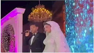 بين الحب والبلاغة.. قصة معلم حول حفل زفافه لدرس خصوصي بالفيوم 