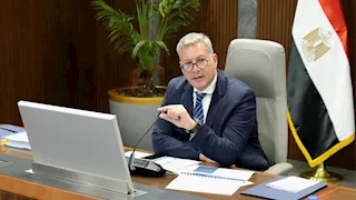 مصر وعمان تبحثان تعزيز التعاون في صناعات الهيدروجين