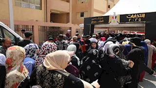 محافظ القاهرة يتفقد لجنة مدرسة تحيا مصر 1 الإعدادية بنات بالأسمرات