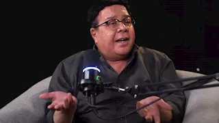 "بمثل وأنا عمري 10 سنين".. أحمد آدم يحكي لمجدي الجلاد كواليس بداياته في الفن