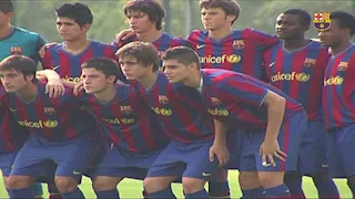 نجم برشلونة السابق يقتل حمامه ويأكلها.. ما القصة؟