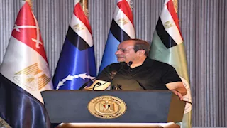 السيسي يوجه رسالة للمصريين بشأن "سوشيال ميديا"