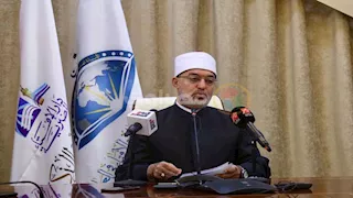 ما حكم من يقول لمن يريد الزواج منها "تزوجتُك شهرًا" وهل يصح هذا الزواج؟.. المفتي ير