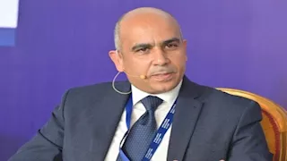 تشديد وتوجيه.. أول تعليق من رئيس جامعة القاهرة لعميد الحاسبات الجديد