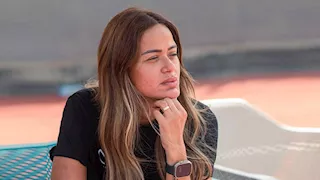 "هو يُحيي اللعبة وأنا أُعلي العقلية".. 9 صور من تعاون ميدو وزوجته في أكاديميته