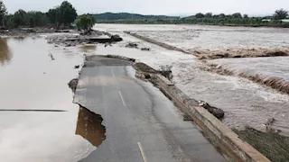 الصين: 10 قتلى و33 في عداد المفقودين إثر فيضانات مفاجئة بشمال غرب البلاد