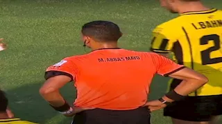 "واحد هيكتب والباقي لا".. حكم دولي سابق يعلق على لقطة محمد عباس