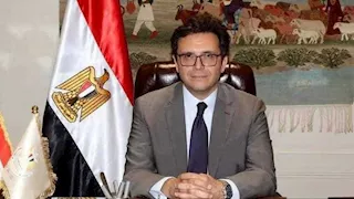وزير الثقافة لمصراوي: "السيدة العجوز" تعيد إلهام شاهين وحسين فهمي للمسرح 