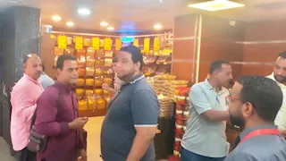 حملات تفتيشية بأسوان لضبط الأسواق وتأمين بيئة العمل (صور)