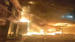 بالفيديو والصور.. ألسنة لهب ودخان كثيف.. لحظة اشتعال النيران في محلات بشبرا الخيمة