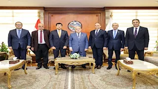 وزير الرياضة يهنئ رئيس النيابة الإدارية بتوليه المنصب الجديد | صور