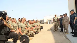 قائد القوات البحرية يلتقي رئيس أركان القوات البحرية الملكية السعودية   