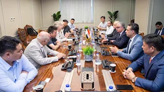 الوجهة المفضلة.. "اقتصادية قناة السويس" تستعرض مزاياها أمام وفد صيني (صور)