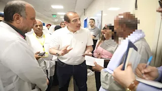 نائب وزير الصحة يفاجئ مستشفى منفلوط المركزي.. ماذا وجد؟