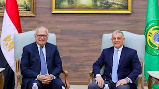 محافظ الإسماعيلية يستقبل السفير محمد العرابي وزير خارجية مصر الأسبق (صور)