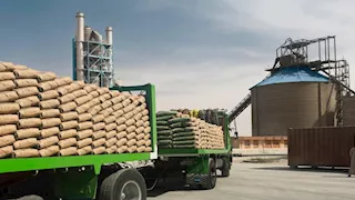 الحوافز الحكومية وإعادة إعمار غزة تقود قطاع الأسمنت في صدارة تعاملات البورصة اليوم