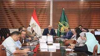 محافظ القليوبية يتابع مشروعات تطوير ممشى أهل مصر ببنها وكورنيش القناطر 