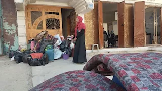 "نموت لأننا لا نقدر على ثمن النزوح".. التكلفة تجبر الغزيين على تجاهل إنذارات الإخلاء