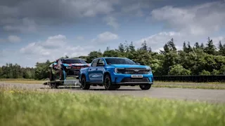 فورد تطلق موديلا رياضيًا من سيارتها Ranger PHEV البيك آب