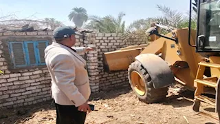 خلال أسبوع.. المنيا تزيل 387 حالة تعدٍ على الأراضي وأملاك الدولة (صور)