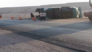 انقلاب تريلا محملة بتانك بوتاجاز.. وأجهزة محافظة الأقصر تتدخل سريعًا (صور)