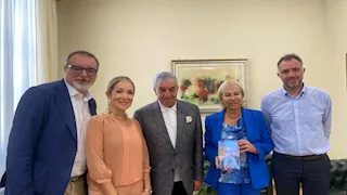 حدث منتصف الليل| تحرك جديد بشأن أزمة مرضى العيون بمستشفى 6 أكتوبر.. و"التموين" تكشف تفاصيل تحديث الكارت الموحد