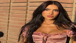 بالفضي اللامع والشراشيب.. هدى المفتي بإطلالة جريئة في افتتاح مهرجان الجونة