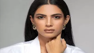 هدى المفتي بإطلالة أنيقة.. كيف نسقت اللوك؟