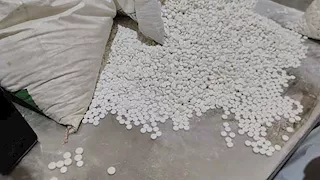 ضبط أطنان أدوية ومكملات مجهولة المصدر داخل مصنع "بير سلم" في المنوفية