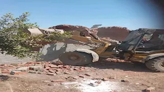 بالصور- إزالة 4 مقابر تحت الإنشاء في حملة ببنها 