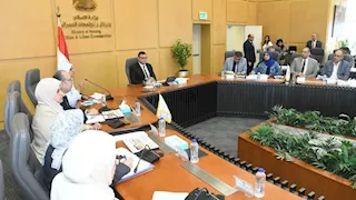 "الشربيني" يجتمع مع مسؤولي مديريات الإسكان بالمحافظات