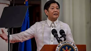 الرئيس الفلبيني يدعو المحتجين على الفساد إلى الحفاظ على سلمية المظاهرات
