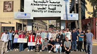 قافلة طبية لجامعة الإسكندرية تفحص 650 مريضًا في قرية أبيس-صور