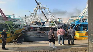 بعد 4 أشهر توقف.. انطلاق موسم الصيد بالسويس بـ78 مركب جر و320 فلوكة (صور)