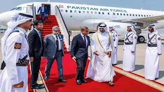 توافد قادة الدول العربية والإسلامية على قطر للمشاركة في قمة الدوحة الطارئة