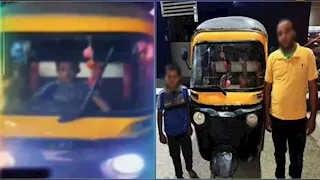 طفل يقود "توك توك" ويصطدم بسيارة ويتشاجر مع صاحبها في المنيا | فيديو