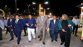 محافظ سوهاج يتفقد أعمال تطوير ممشى الكورنيش الشرقي 