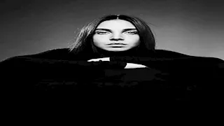 الذكاء الاصطناعي يحقق حلم سلمى أبو ضيف بصورة مؤثرة مع والدها الراحل