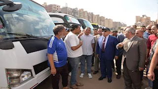 محافظ الدقهلية يعلن إدخال 62 سيارة ضمن منظومة السرفيس بالمنصورة