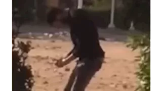 "نام وهو واقف".. فيديو صادم لشاب تحت تأثير المخدرات بالجيزة