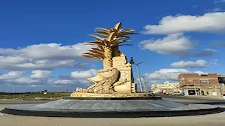 تمثال النخيل والبحر.. إدكو تستعد لافتتاح ميدانها الجديد في عيد البحيرة القومي- صور