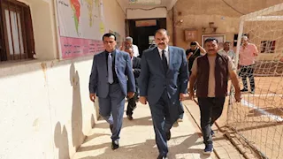 استعدادًا للدراسة.. محافظ سوهاج يتفقد المدارس ويوجه بتكليفات عاجلة (صور)