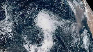 المركز الوطني الأمريكي يحذر من عاصفة "جابرييل" 