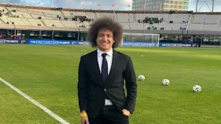 صاحب واقعة التصدي للإخوان أمام السفارة المصرية بلندن يتصدر مواقع التواصل الاجتماعي