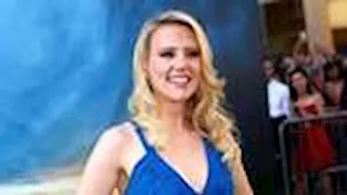 أصيبت به كيت ماكينون.. علامات تكشف الإصابة بـ"اللسان الجغرافي"