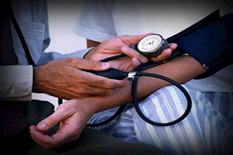 ترفع الضغط بسرعه.. عادات وأطعمة لا تقترب منها