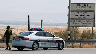 إعلام عبري: منفذ هجوم جسر الملك حسين قائد شاحنة مساعدات من الأردن